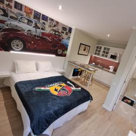 Classic Car House