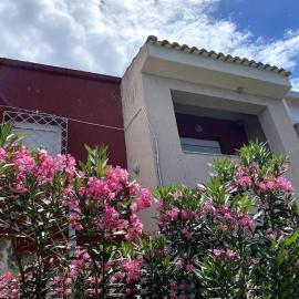 Sweet Greek Village Summer Home, hotel a Kalandra