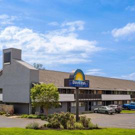 Days Inn by Wyndham Columbus Worthington, hotel in Columbus