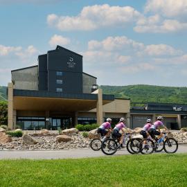 Delta Hotels by Marriott Mont Sainte-Anne, Resort & Convention Center，布佩的飯店
