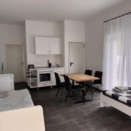 Cozy Apartment in Leverkusen, viešbutis mieste Lėverkuzenas