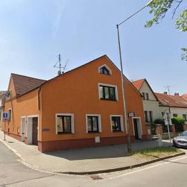 Dům u parku, hotel in Znojmo