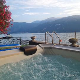 Villa Meridiana-Luxury Lakeside Oasis on Lake Como, Hotel in Lierna