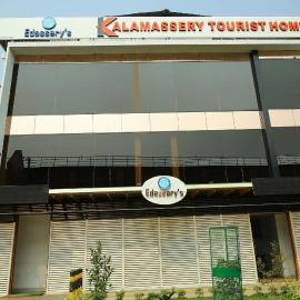Super Townhouse Edasserys Kalamassery Tourist Home