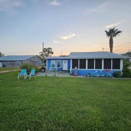 Coastal Cottage Bay House, hotel em Palacios