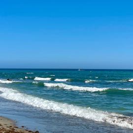 3New 2 bed 2 bath Apartment with Community pool and local beach