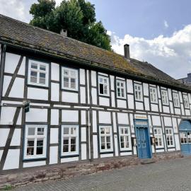 NEUNZEHN 01 Ferienwohnungen, hotel sa Höxter