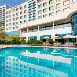 Crowne Plaza Muscat OCEC by IHG, hotel v mestu Muscat