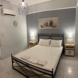 Menelaos Family Apartments