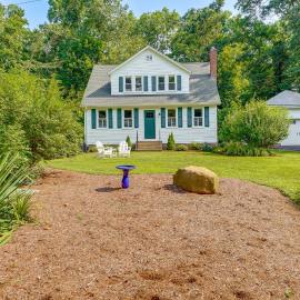 2 Mi to Dtwn: 2-Acre Retreat w/ Large Yard!
