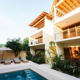 Casa Borka LUXURY FULLY FURNISHED BEACH CONDOS WITH POOL