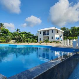 Bella Villa room with large pool and close to beach, hotel v mestu Las Galeras