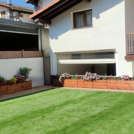 VIVIENDA RURAL PEROTXENEA LANDETXEA para familias y grupos de amigos con jardín y barbacoa