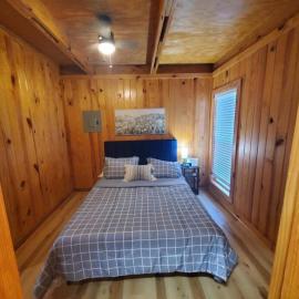 107 Vinewood Cabin-1 Bedroom, hotel en Brewton