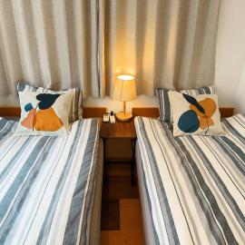 Sunnice hostel Central Shinsaibashi Walk to Dotonbori Easy Kyoto & Nara, hotel in Osaka