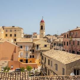 Eleni's Spacious Apartment with Balcony Corfu Old Town, hotel u Krfu