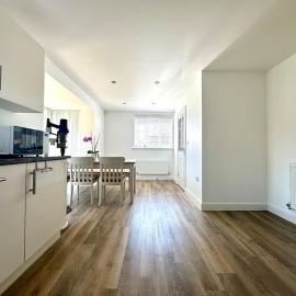 Large Detached 5 bedroom House in Bicester, hotel a Chesterton