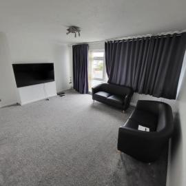 Elm Park Home with Garden & Parking
