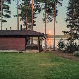 Villa Valkama with optional beach sauna + jacuzzi, hotel en Tahkovuori