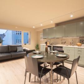 Spacious and elegant apartment