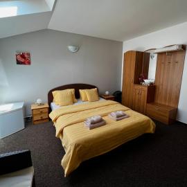 Penzion Aneta, hotel en Svijany