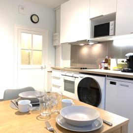 Appart'Village Le Creusot centre - Parking facile - Bus gare TGV 17 min, hotel a Le Creusot