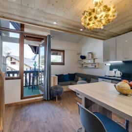 CHANTELOUVE Tres bel appartement avec une jolie Vue, hotel in Val-d'Isère