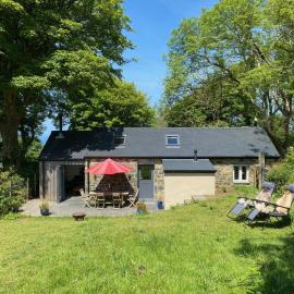 Polly's Barn, Penrhyn