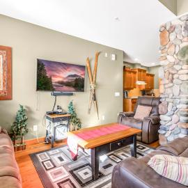 Treetops Ski Luxury Townhouse
