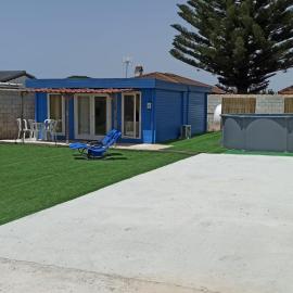 Casita de madera Azul