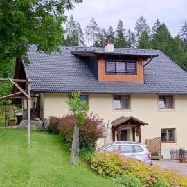 Haus Tonelehof, hotel a Dellach im Drautal