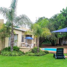 Luilekker Chalets, hotel in Waterval-Onder