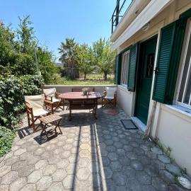 Παγώνα, by the sea, hotel v destinácii Pefki