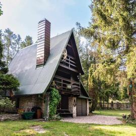 Chatka Sikorówka-SAUNA -Bizoręda, hotel v destinaci Kielce