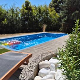 Holiday home LUNA, hotell sihtkohas Donje Orešje