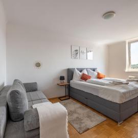 TAMLiving Zentrum Luxus Parken Messe WIFI Traumaussicht Sunrise&Sunset, hotel v Gradcu