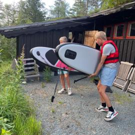 Hytta på Øyfjell med badestamp, hotel in Trovatn