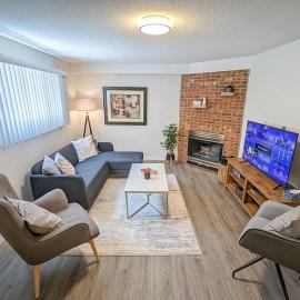 Modern 2 BDR Guest Suite in St Catharines Niagara