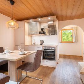 Best Butler: Studio Apartment *Balkon*Küche*Parken: Hopferau şehrinde bir otel
