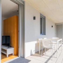 Infante Studio w Parking by LovelyStay