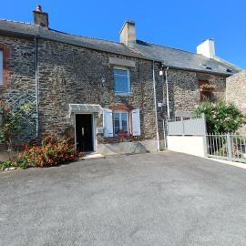 Maison près de la Rance dans un village, Hotel in Taden