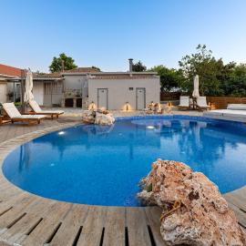 Tselepis Villa at Lakithra