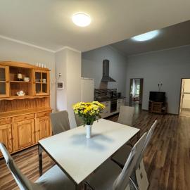 Pension Lindenhof Drabsch, hotel u gradu Nojcele