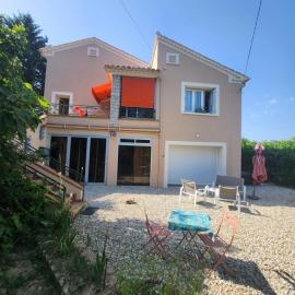 Le Mazet, hotel a Saint-Ambroix