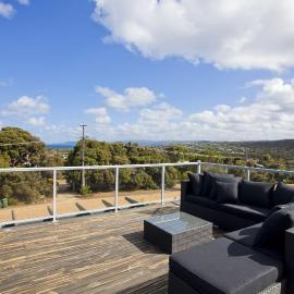 Sirocco - Recently renovated, Roof Top Deck And Pet Friendly in Aireys Inlet, hotel in Aireys Inlet
