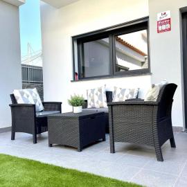 Charming House with Garden in Quinta do Conde, Air Conditioning