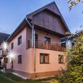Casa Finna, hotel v destinaci Covasna
