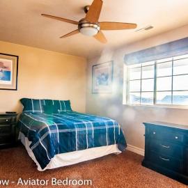 Tacit Shadow Resort Aviator Queen Suite, Gym, Coffee Bar, Hot-Tub, Free Laundry, Food Available, hotel u gradu 'Parowan'