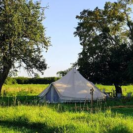 "la ferme des grands-parents", hotelli kohteessa Auboncourt-Vauzelles