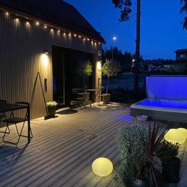 Guesthouse with Sauna & Jacuzzi & Cold Water Tub, viešbutis mieste Nokija